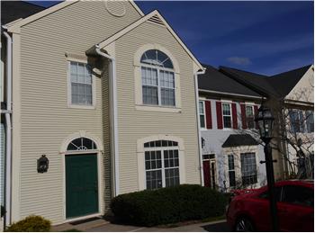 Primary listing photos for listing ID 405297