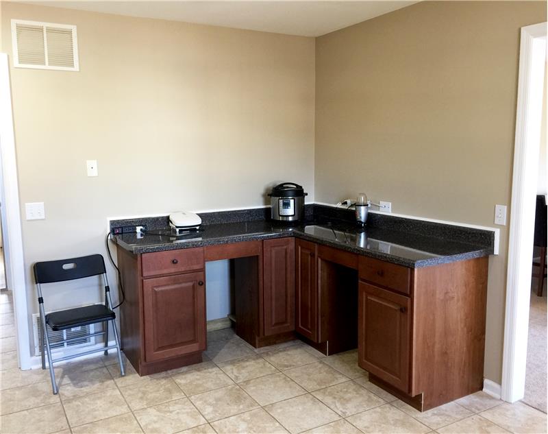 Kitchen Ample Counter Space