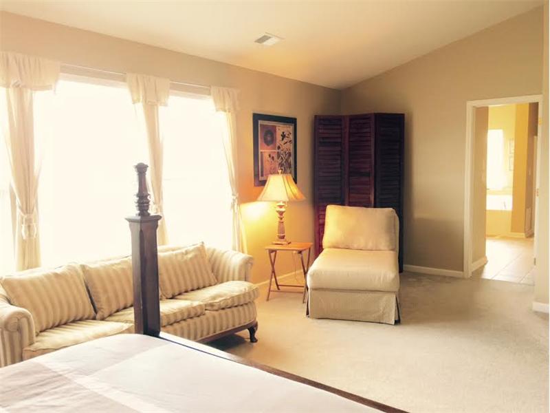 Master Bedroom Sitting Area