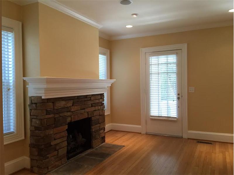 Custom Fireplace & Mantle
