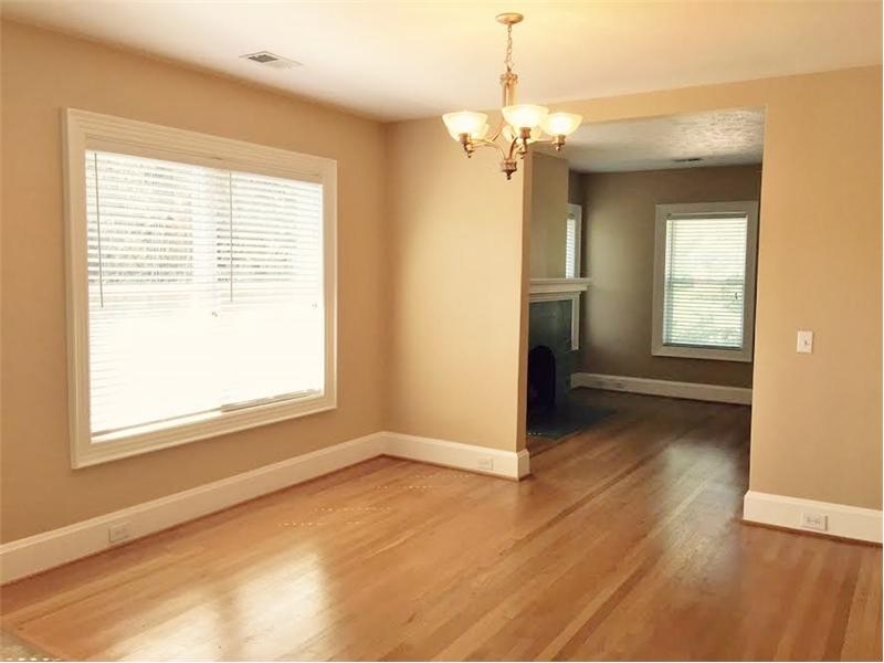 1123 - Dining & Living Room