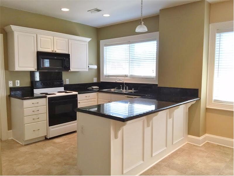 1123 - Kitchen with Granite