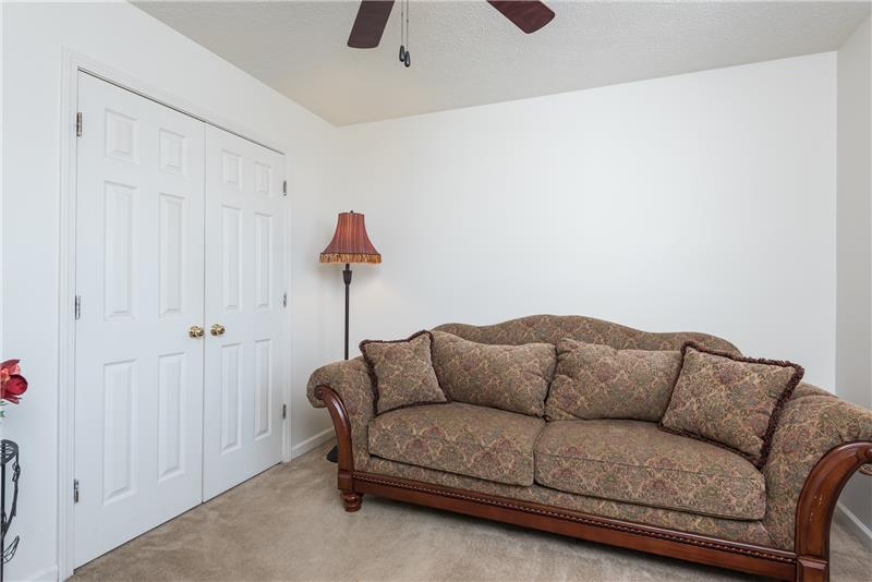 3rd Bedroom or Home Office / Study