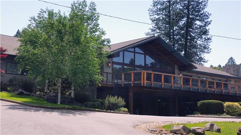 Alta Sierra Club House with Pool and Club House