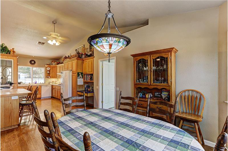 19890 Perimeter Road, Grass Valley, CA 95949
