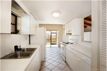 Primary listing photos for listing ID 501442