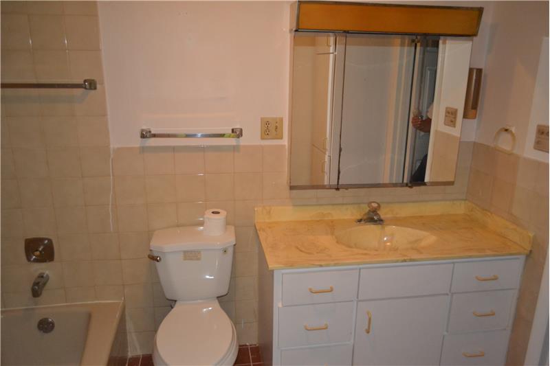 2nd bedroom bathroom