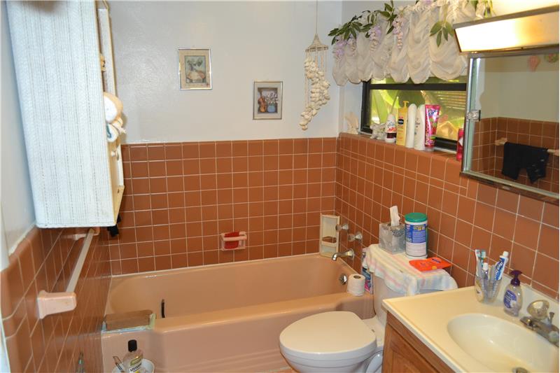Main Bathroom