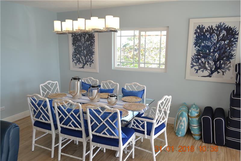 Dining area in Living room
