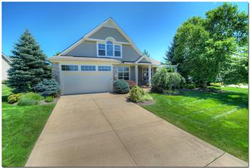 Primary listing photos for listing ID 407612