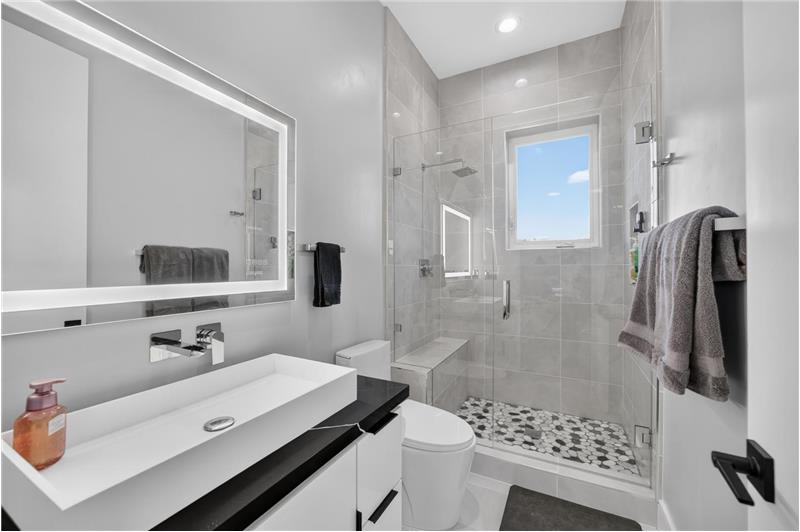 
                            Property Image 82