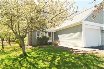 Primary listing photos for listing ID 439182