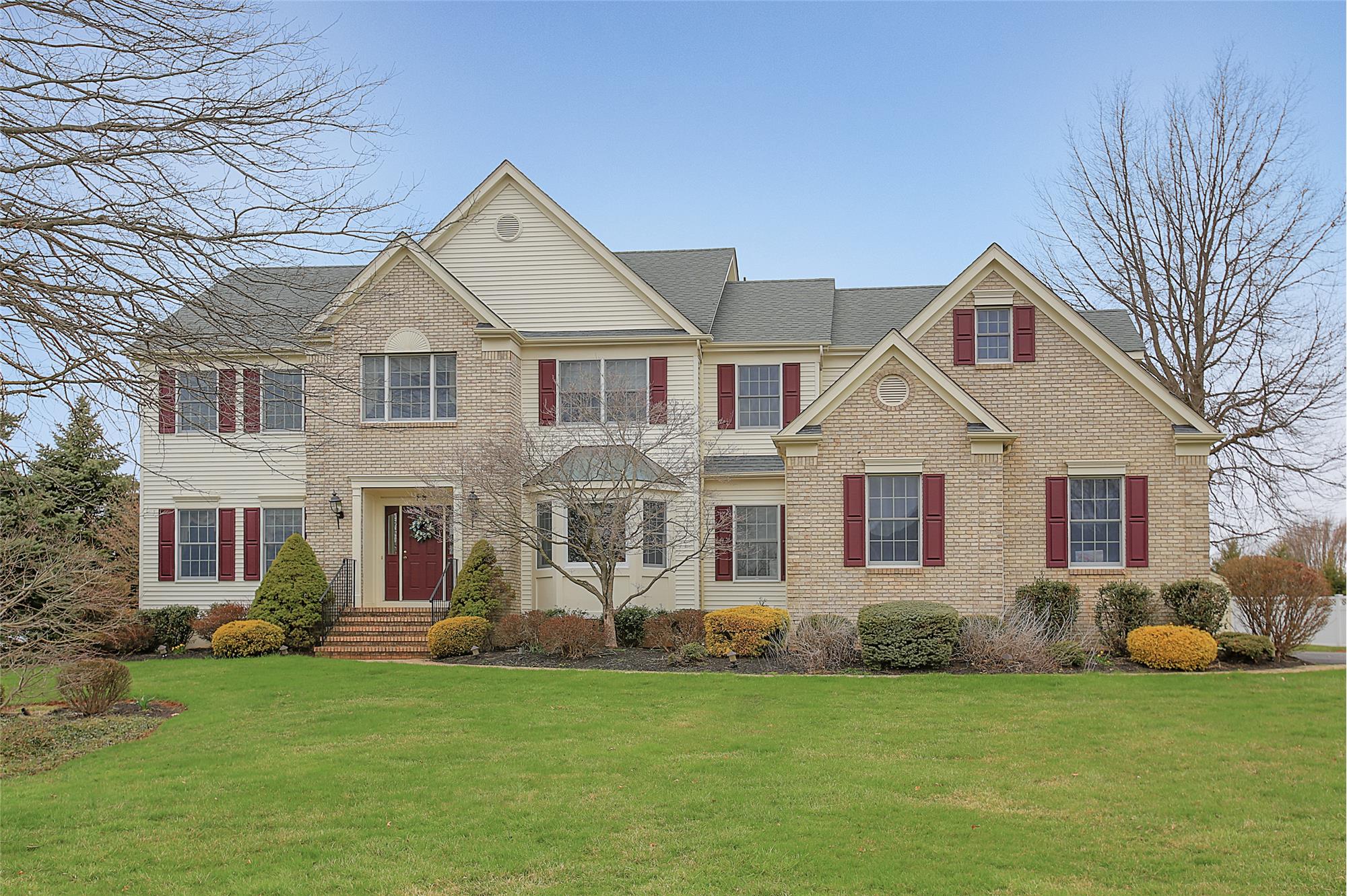 18 Collins Drive, Hillsborough, NJ