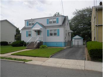 Primary listing photos for listing ID 404740