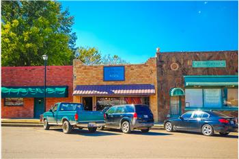 Commercial Property in Historic Downtown Broken Bow