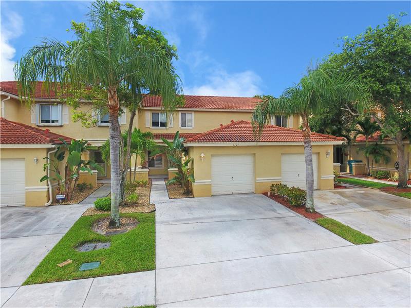 1721 Arezzo Cir