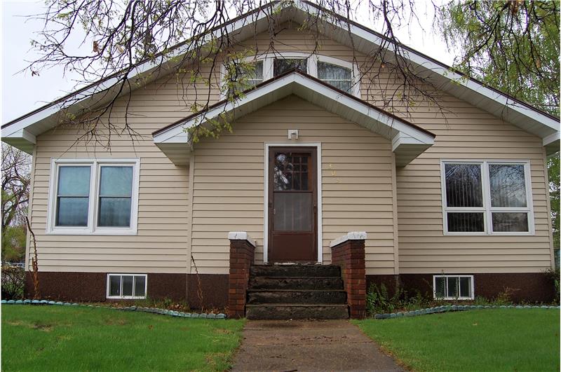 303 Mitchell Dr S