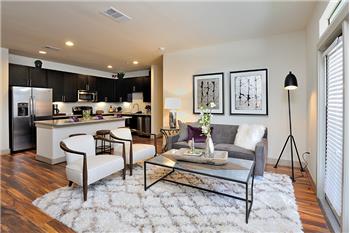 Primary listing photos for listing ID 459695