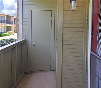 Primary listing photos for listing ID 459696