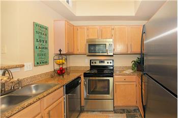 Primary listing photos for listing ID 461559