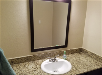 Primary listing photos for listing ID 473691