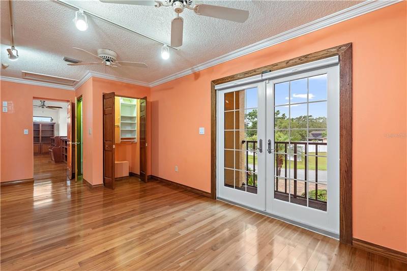 
                            Property Image 64
