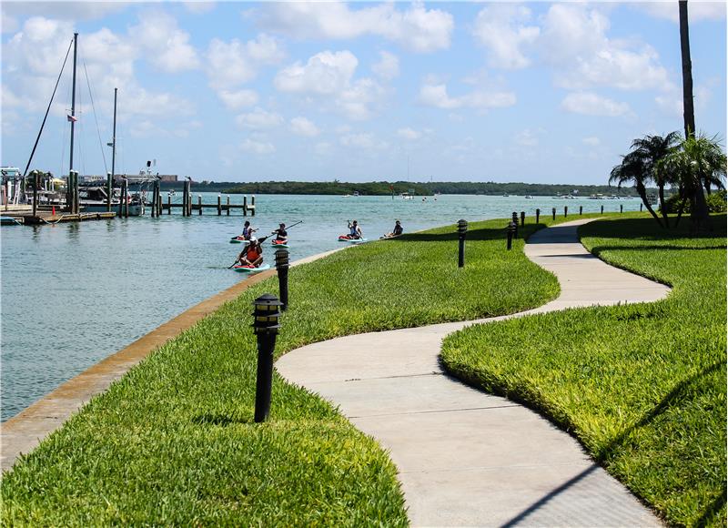 Nature Path around the Island