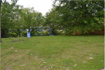 Primary listing photos for listing ID 408102