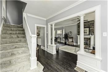 Primary listing photos for listing ID 516287