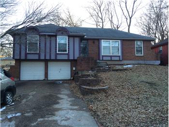 Primary listing photos for listing ID 399528