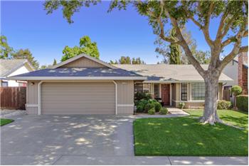 Primary listing photos for listing ID 399707