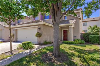 Primary listing photos for listing ID 404471