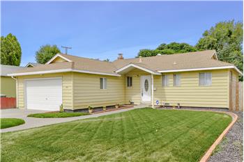 Primary listing photos for listing ID 443142