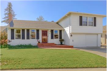 Primary listing photos for listing ID 452994