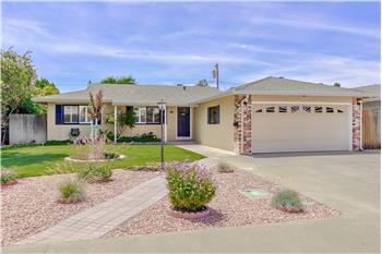 Primary listing photos for listing ID 476888