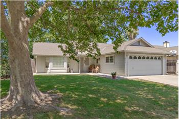 Primary listing photos for listing ID 479155