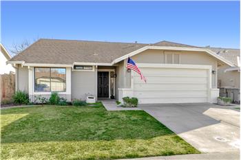 Primary listing photos for listing ID 500702