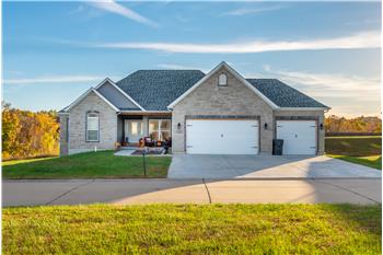 Primary listing photos for listing ID 527390