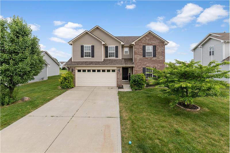 Welcome home to 8429 Bushypark Dr. Brownsburg, IN 46112
