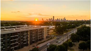 Primary listing photos for listing ID 644263