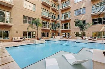 Primary listing photos for listing ID 644268