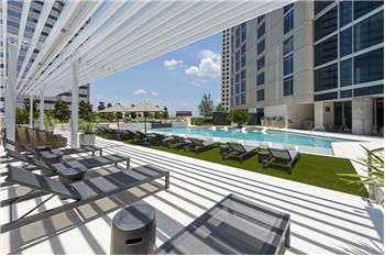 Primary listing photos for listing ID 644286