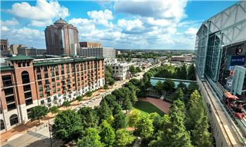 Primary listing photos for listing ID 644298