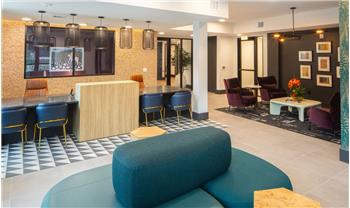 Primary listing photos for listing ID 645869