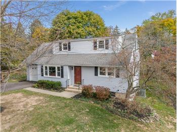 18 Union Rd, Clinton, NJ