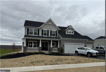 Primary listing photos for listing ID 639185