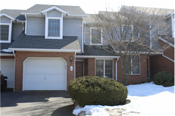 Primary listing photos for listing ID 639196