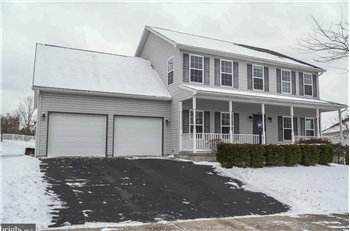 Primary listing photos for listing ID 639197