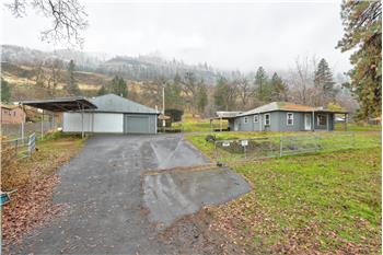 5700 HWY 30W, The Dalles, OR