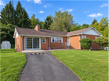 129 Lexington Avenue, Westover, WV